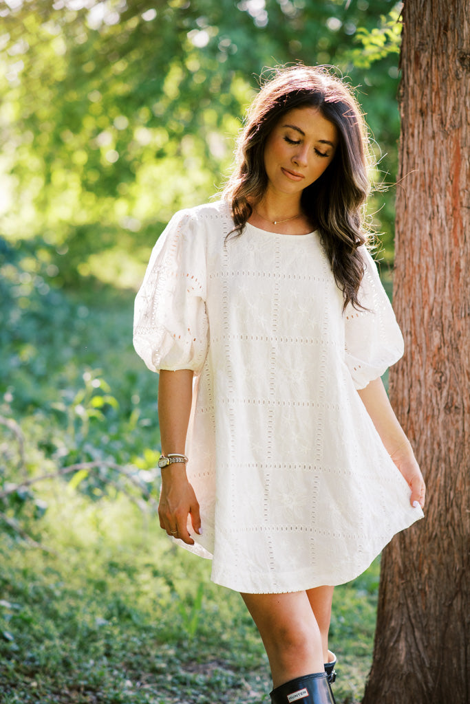 Song Of The Trees Embroidered Puff Sleeve White Woven Dress